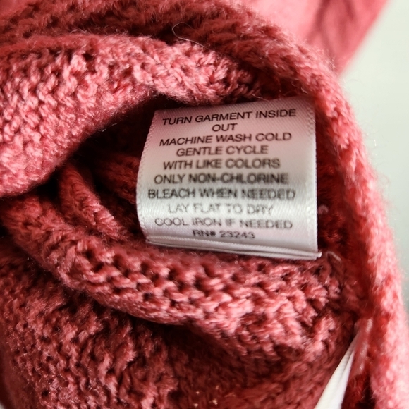 Soho NY&C Rose Pink Boatneck Cable Knit Lightweight Sweater-Size L - Picture 2 of 7